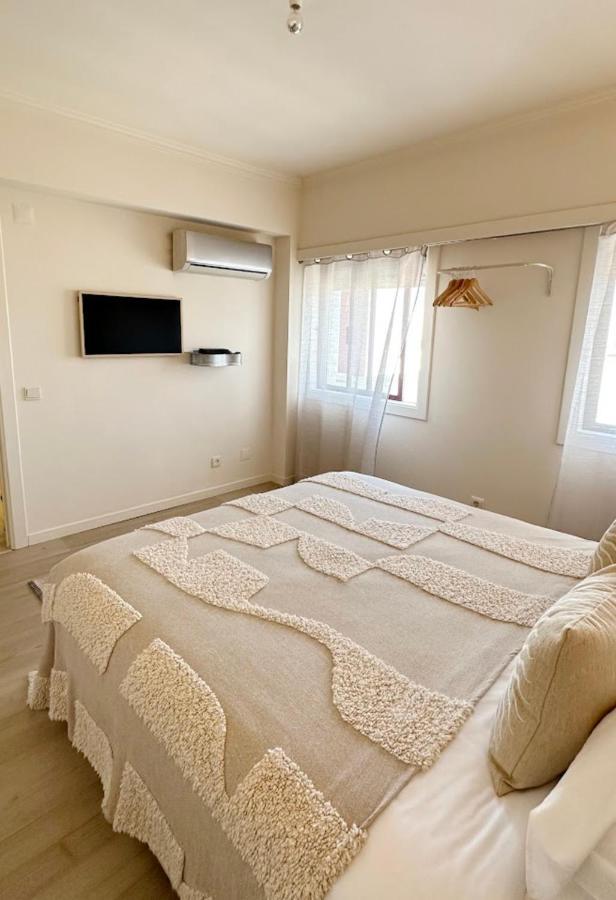 Apartment Groovy Caparica Gem With Large Sunny Terrace *